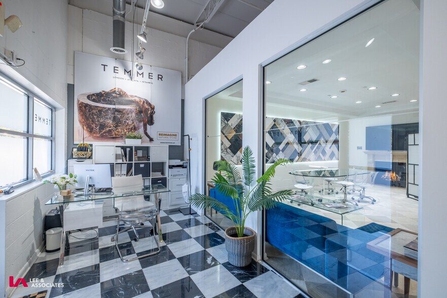 More Photos Of 729-743 Lambert Dr NE, Atlanta Light Distribution For Sale