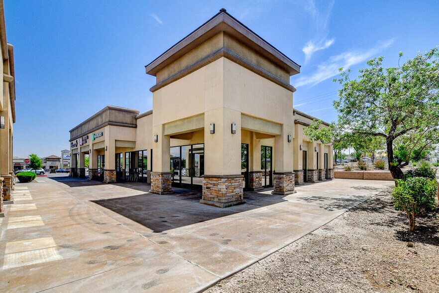 More Photos Of 110 N Boulder Hwy, Henderson Unknown For Lease