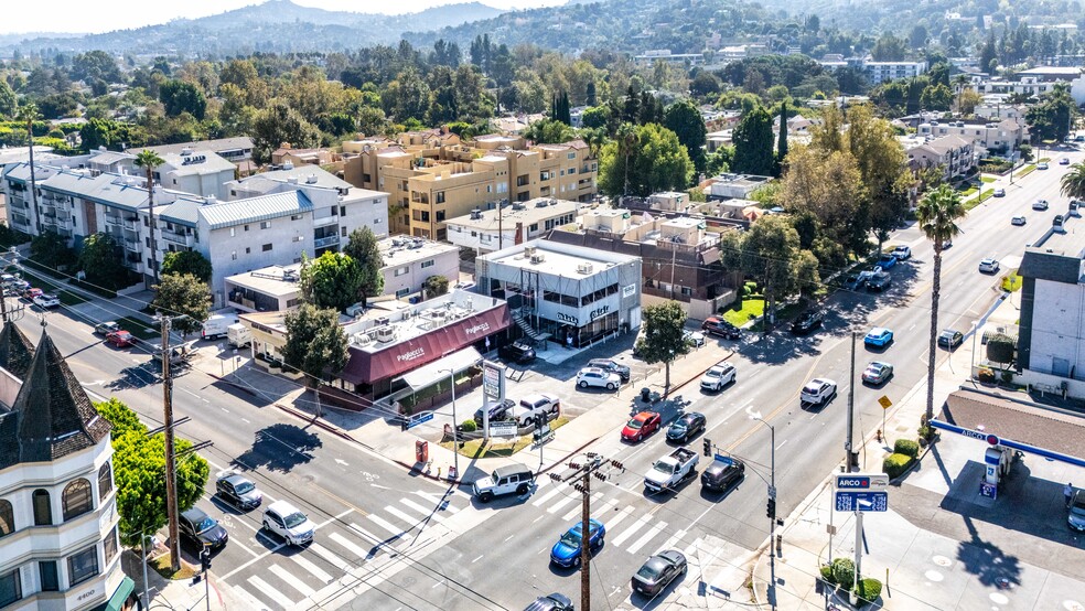 Primary Photo Of 4360-4370 Coldwater Canyon Ave, Studio City General Retail For Sale