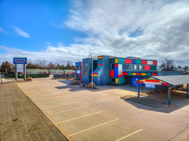 More Photos Of 2028 E Memorial, Edmond Office For Lease