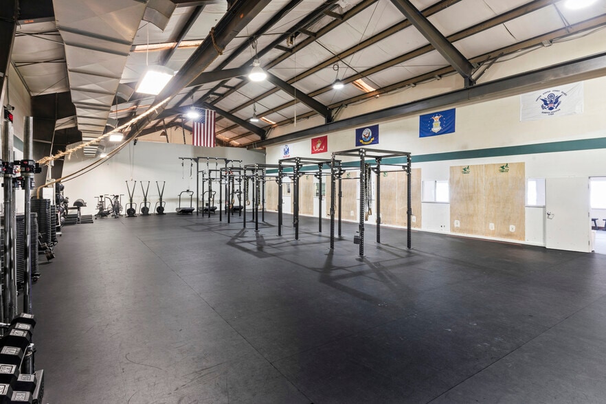More Photos Of 105 E Cornwell Ln, Purcellville Warehouse For Sale