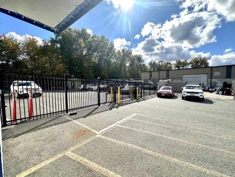 More Photos Of 1242A North Ave, Plainfield Warehouse For Sale