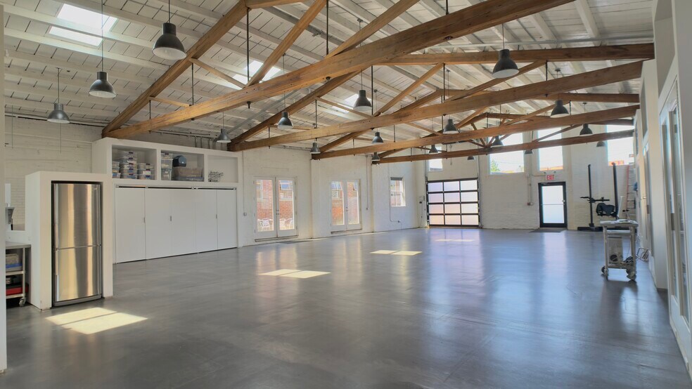 More Photos Of 76 Prince St, Kingston Storefront Retail Office For Sale