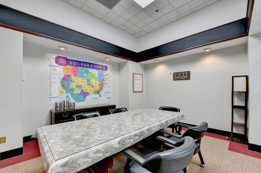 More Photos Of 3274 Medlock Bridge Rd, Peachtree Corners Flex For Sale