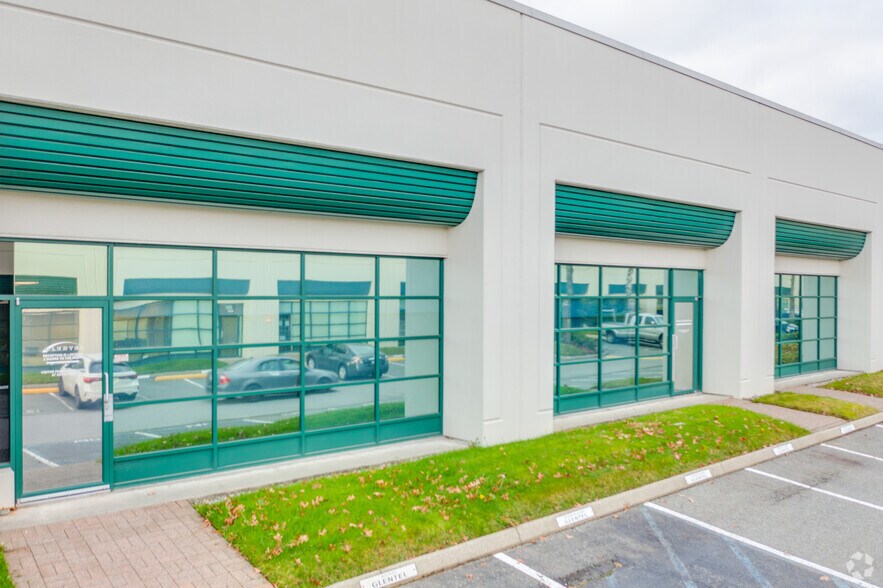 More Photos Of 8501-8527 Commerce Crt, Burnaby Research And Development For Lease