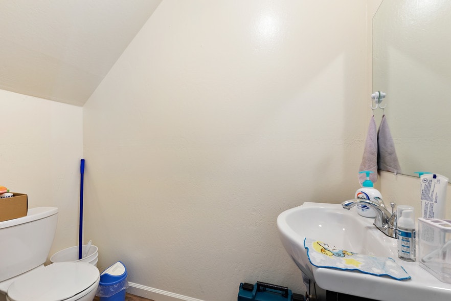 More Photos Of 1237-1241 Coronado Dr, Sunnyvale Apartments For Sale