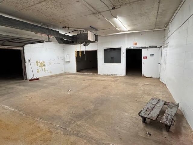 More Photos Of 116 S 10th St, Marshall Light Distribution For Sale