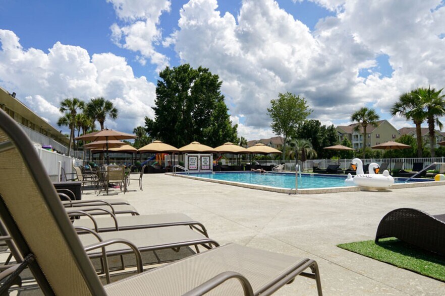 More Photos Of 5200 W Irlo Bronson Memorial Hwy, Kissimmee Hotel For Sale