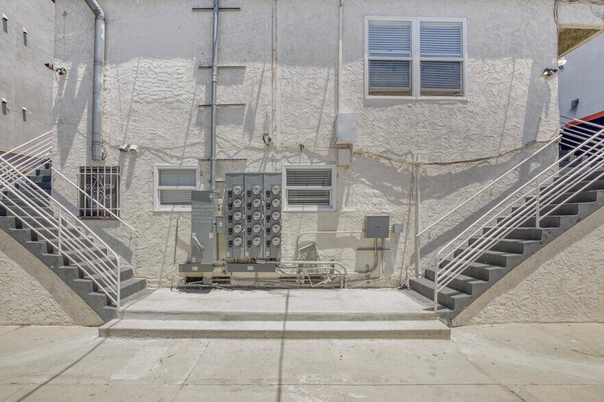 More Photos Of 6519 Crenshaw Blvd, Los Angeles Apartments For Sale