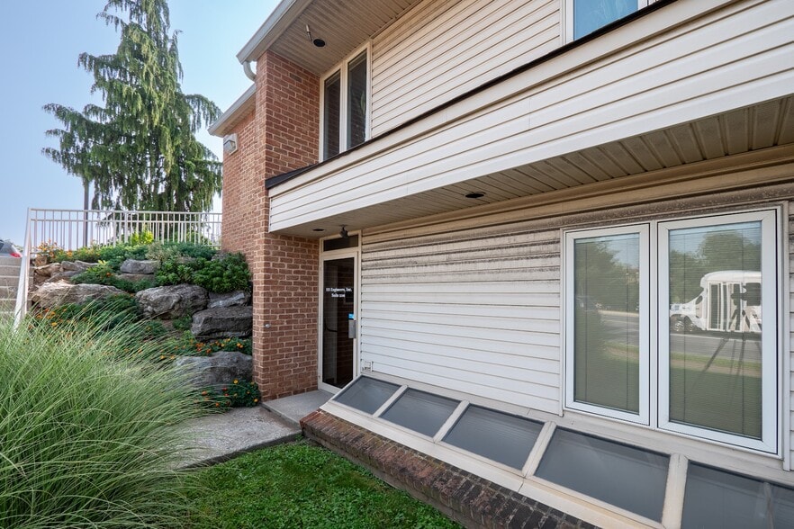 More Photos Of 2900 Hamilton Blvd, Allentown Medical For Lease