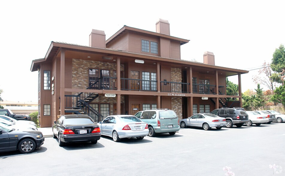 More Photos Of 217 W Alameda Ave, Burbank Office For Lease