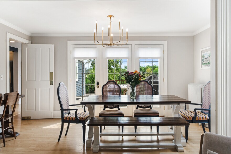 More Photos Of 371 Water St, Excelsior Hospitality For Sale