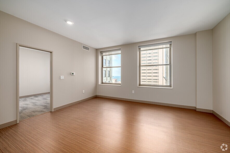 More Photos Of 99 W Saint Clair Ave, Cleveland Apartments For Lease