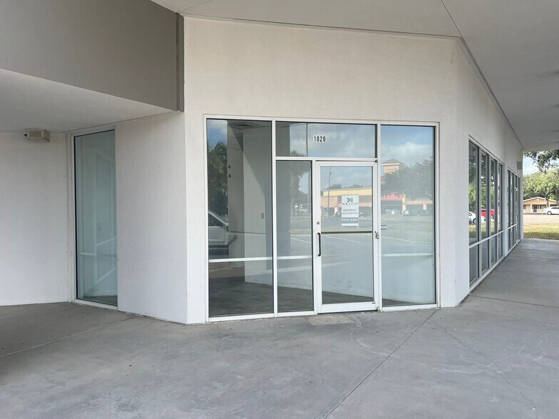 More Photos Of 1800 S Main St, McAllen Unknown For Lease
