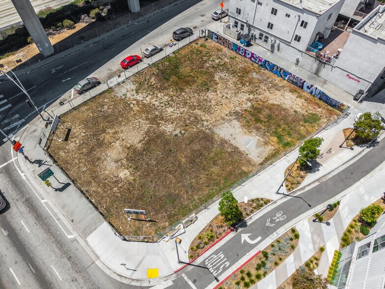 More Photos Of 311 W Imperial Highway, Los Angeles Land For Lease