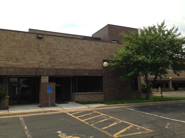 More Photos Of 1350-1380 Energy Ln, Saint Paul Office For Lease