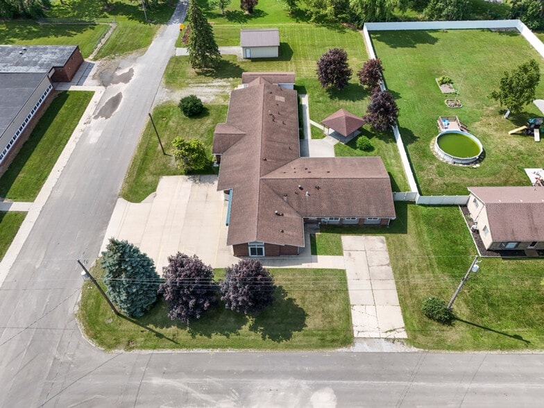 More Photos Of 200 S 4th St, Kawkawlin Assisted Living For Sale
