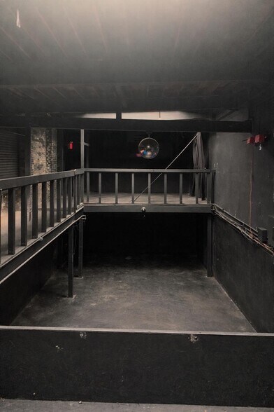 More Photos Of 1031 Grand St, Brooklyn Warehouse For Lease