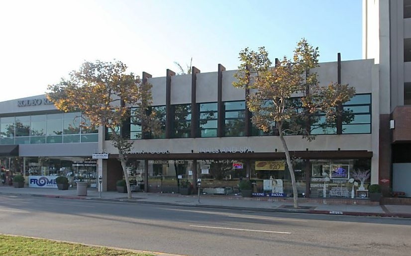 More Photos Of 11950-11958 San Vicente Blvd, Los Angeles Office For Lease