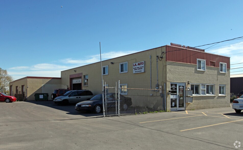 More Photos Of 1019 Nelson St, Oshawa Service For Lease