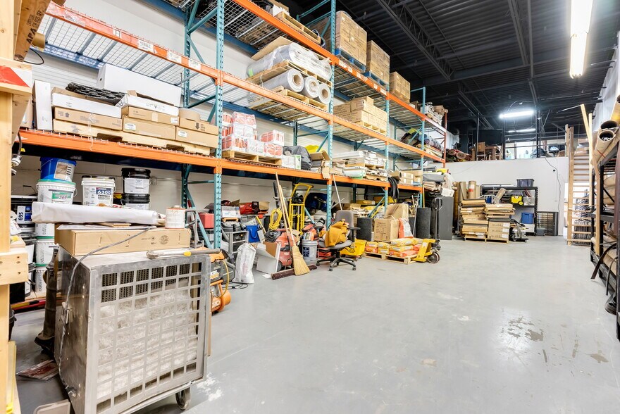 More Photos Of 120 Norfinch Dr, Toronto Manufacturing For Sale