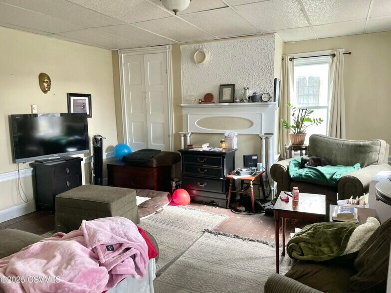 More Photos Of 207 Front St, New Berlin Apartments For Sale