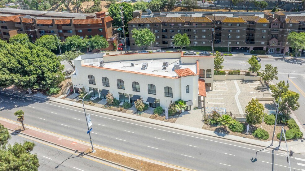 More Photos Of 4671-4681 Huntington Dr S, Los Angeles Storefront Retail Office For Lease