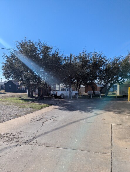 More Photos Of 1511 US-290 Hwy, Dripping Springs Land For Sale