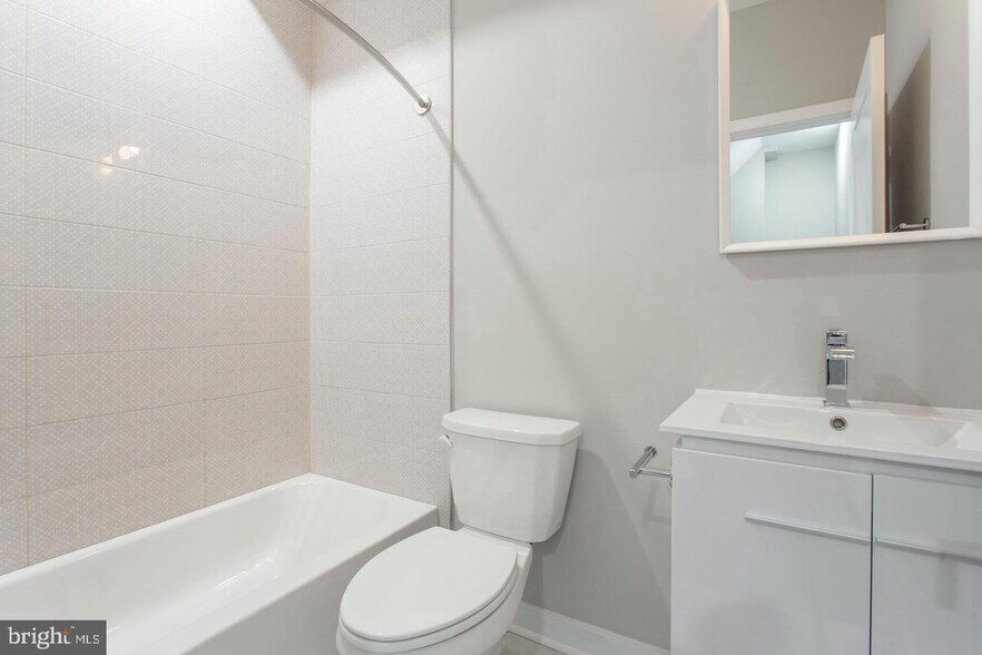 More Photos Of 2010 N 8th St, Philadelphia Apartments For Sale