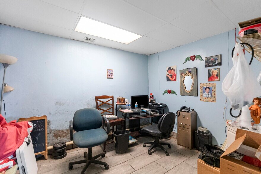 More Photos Of 2814 Main St, Ingleside Storefront For Sale