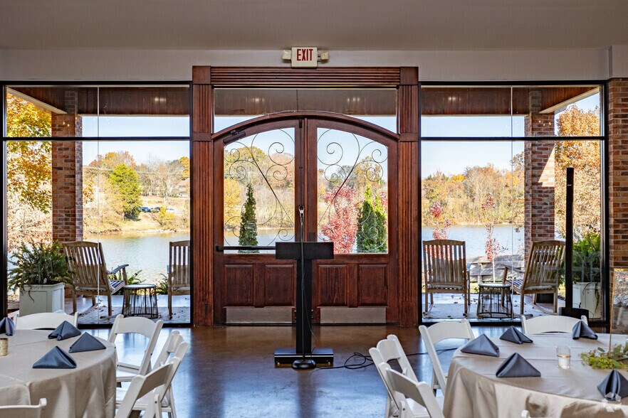 More Photos Of 9133 Hunter Valley Ln, Knoxville Sports And Entertainment For Sale