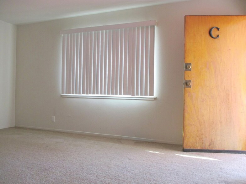 More Photos Of 1718 6th Ave, Oakland Apartments For Sale