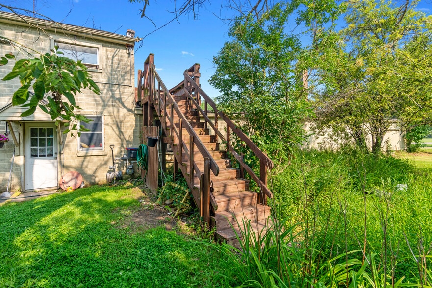 More Photos Of 3279 Emmett Rd, Emmett Multifamily For Sale