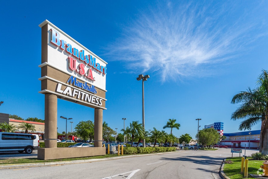 More Photos Of 16051 S Dixie Hwy, Miami Unknown For Lease