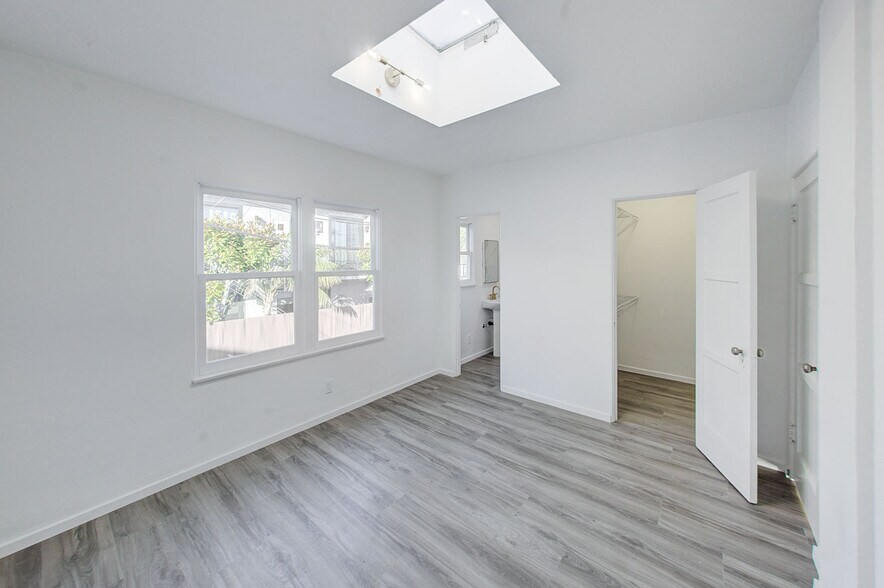 More Photos Of 1147 24th St, Santa Monica Apartments For Sale