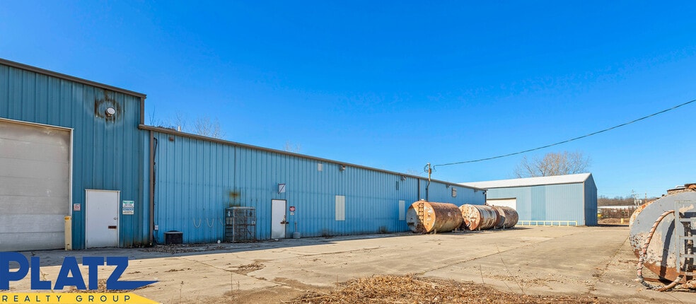 More Photos Of 1929 Larchmont Ave NE, Warren Warehouse For Sale