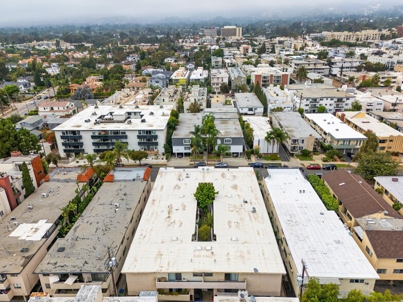 More Photos Of 11964 Kiowa Ave, Los Angeles Apartments For Sale