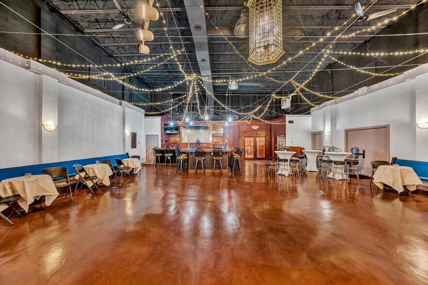 More Photos Of 106 Stoney Battery Rd, Troutville Restaurant For Sale