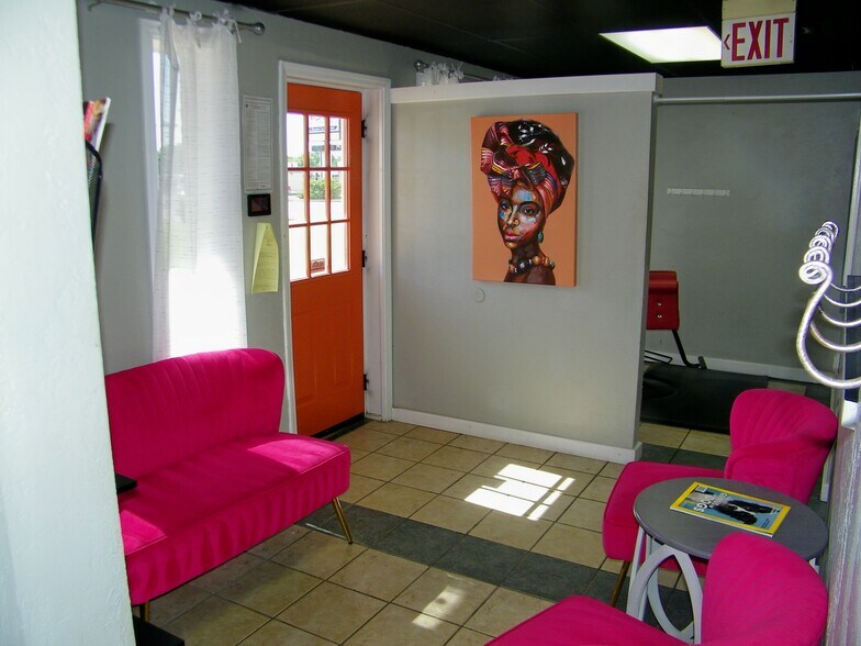 More Photos Of 604 N Van Buren St, Enid Freestanding For Sale