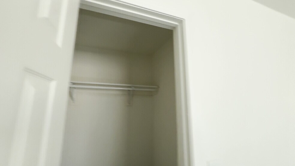 More Photos Of 475 N Manila Ave, Fresno Apartments For Sale