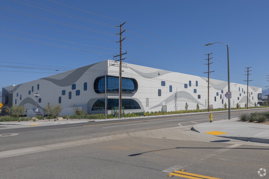 More Photos Of 773 S Foisy St, San Bernardino Warehouse For Sale