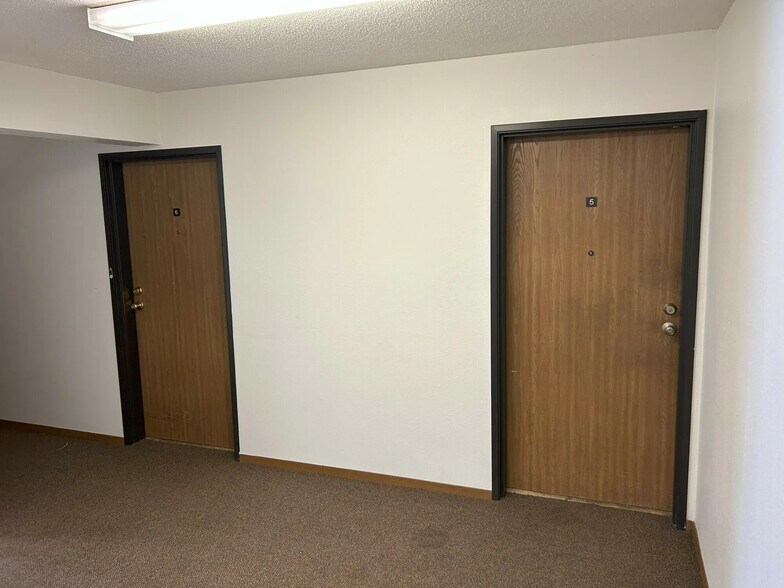 More Photos Of 411-415 S Henry St, Pierre Apartments For Sale