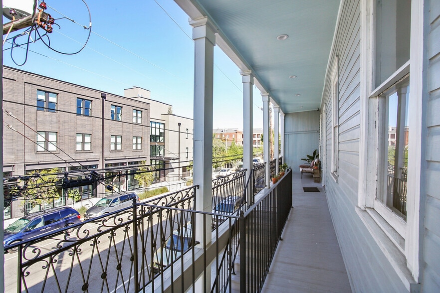 More Photos Of 1572 Magazine St, New Orleans Specialty For Sale