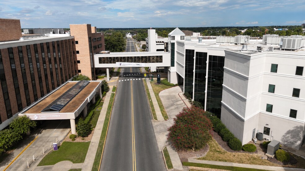 More Photos Of 501 Doctor Michael Debakey Dr, Lake Charles Hospital For Lease