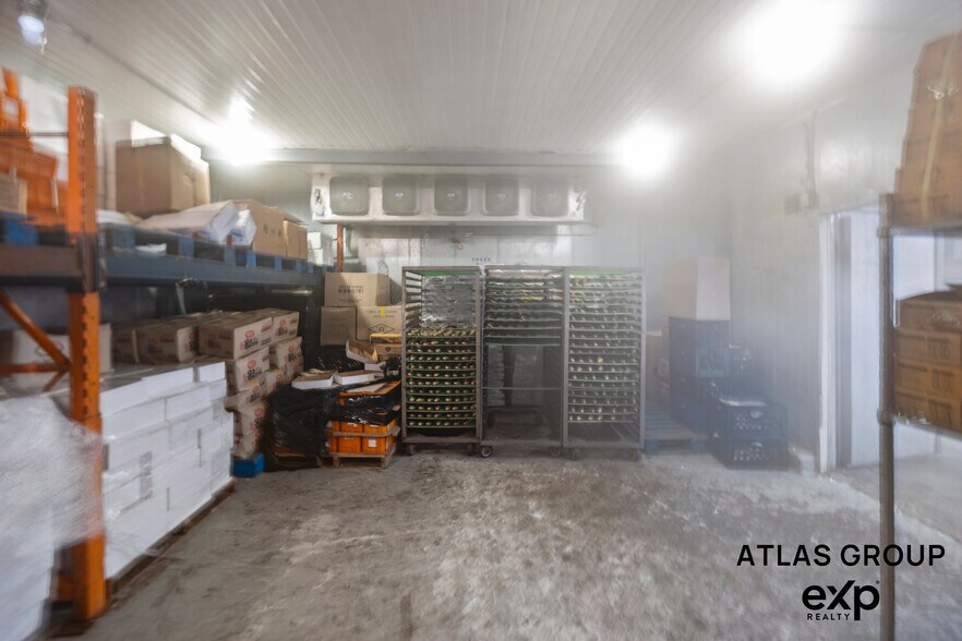 More Photos Of 534 Stanford, Los Angeles Warehouse For Sale