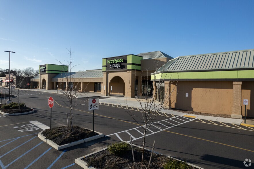 More Photos Of 1101-1105 Route 130 S, Cinnaminson General Retail For Sale