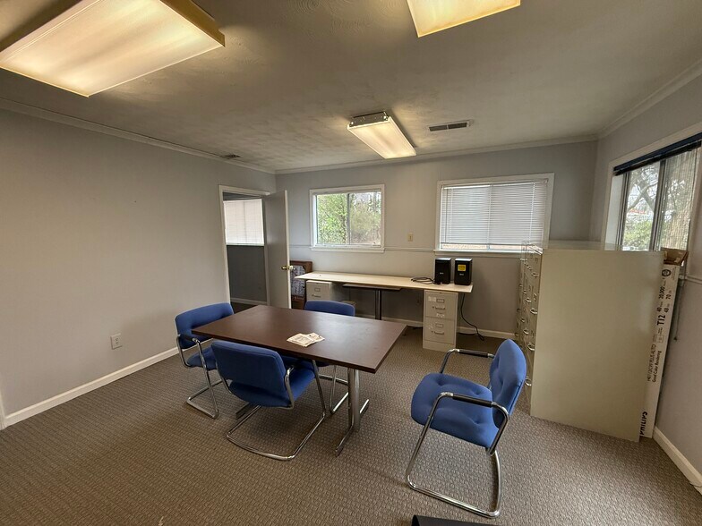 More Photos Of 4947 William Arnold Rd, Memphis Freestanding For Sale