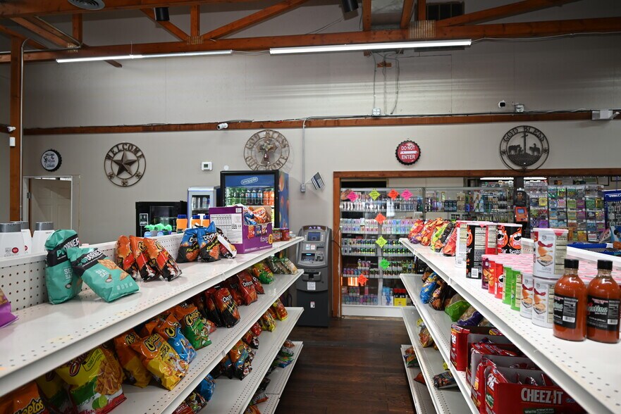 More Photos Of 121 S Berry St, Burkburnett Restaurant For Sale