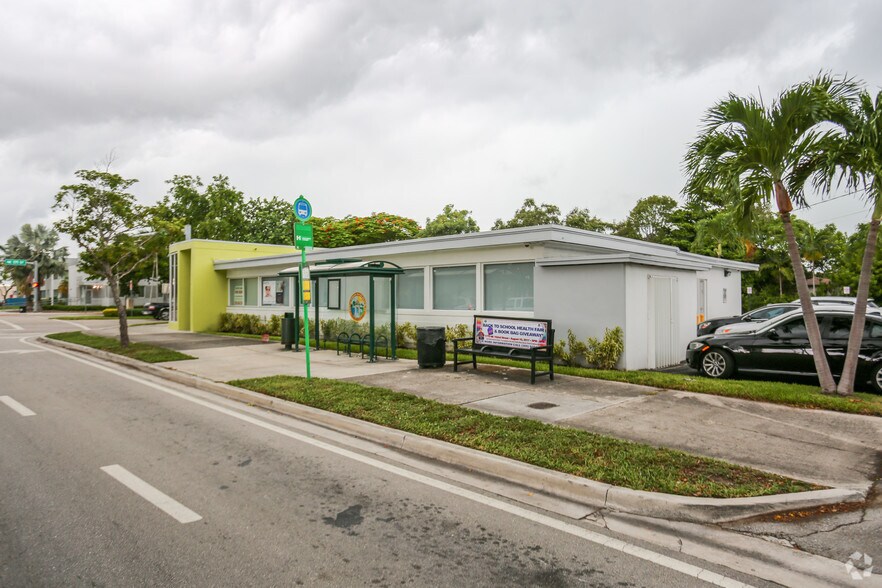 More Photos Of 17100 NE 19th Ave, North Miami Beach Medical For Sale