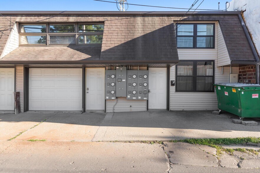 More Photos Of 307 E Main St, Knoxville Storefront Retail Residential For Sale